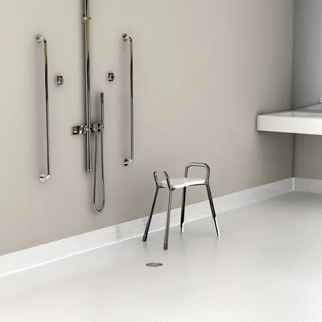 Barrierefreie Dusche mit Haltegriffen & Sit Badezimmer barrierefrei umgebaut