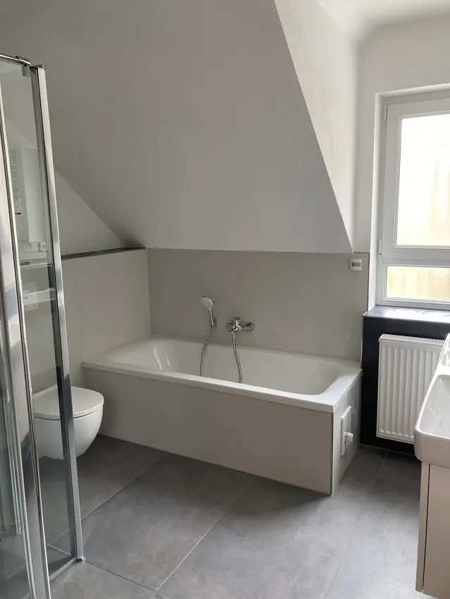 WC- und Badewanne Sanierung Bad